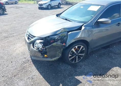 2018 Nissan Altima 2.5 Sr из США, поврежденный, VIN 1N4AL3AP9JC101133